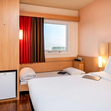 Ibis Ourinhos Hotel Екстериор снимка